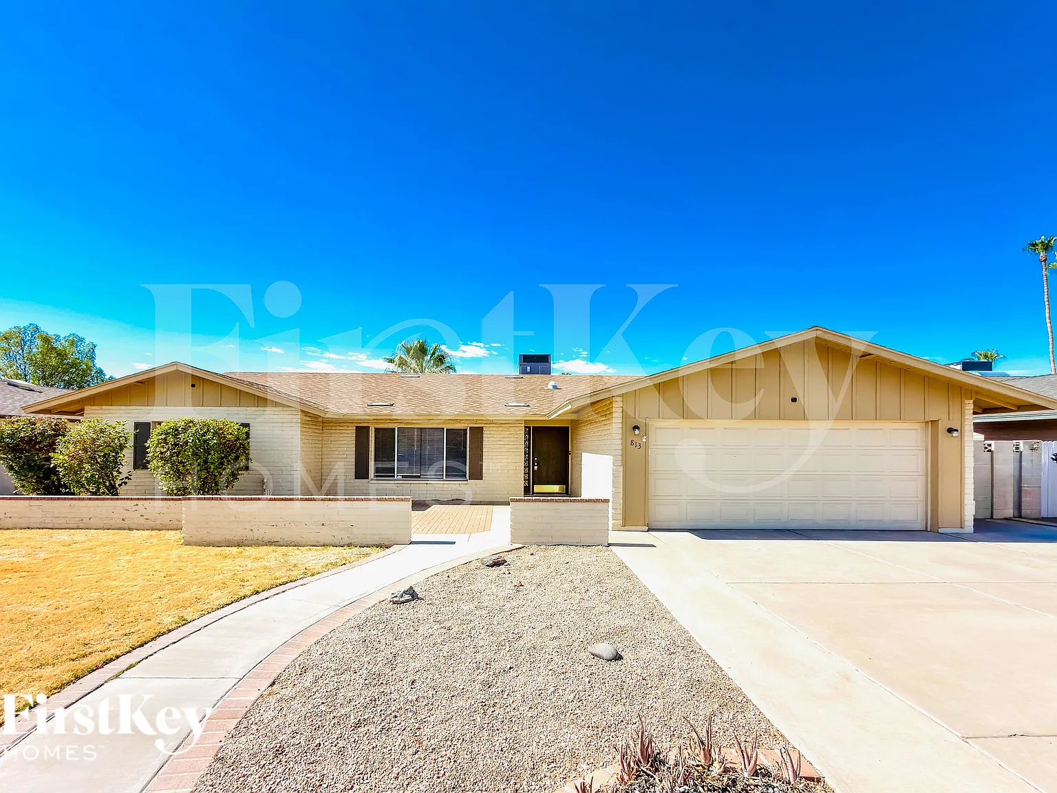 4 bed, 2.0 bath, 1981 sqft, $2,305 — Photo 1