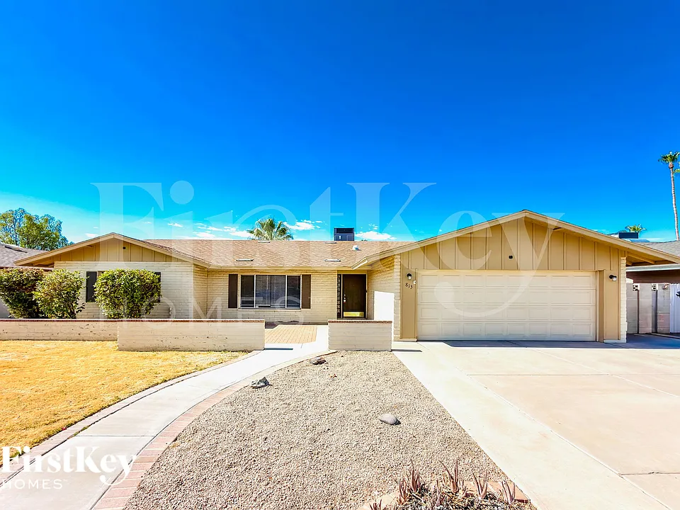 813 E Todd Dr