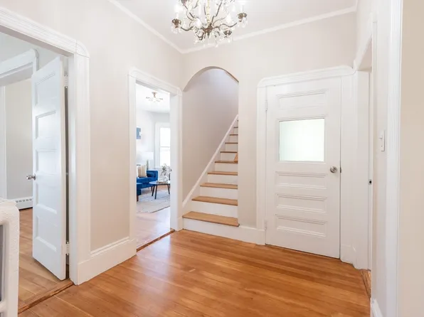 1690 Centre St #2, West Roxbury, MA 02132