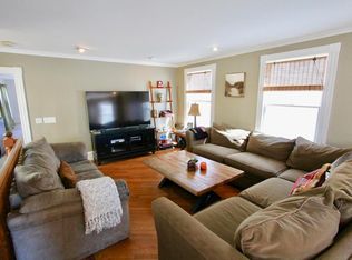 26 1/2 Franklin St, Newport, RI 02840