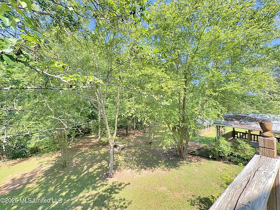 5th image of 243 Massey Cir