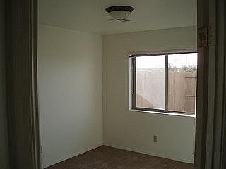Building Photo 3