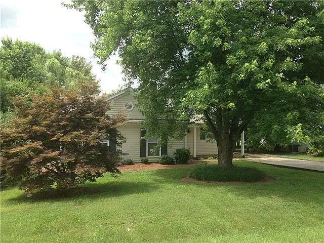 1st image of 724 Riverview Dr