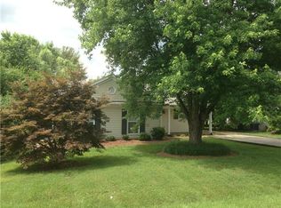 724 Riverview Dr, Franklin, TN 37064