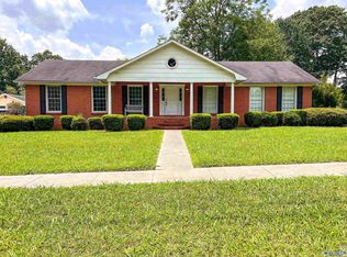 1303 Sparkman St SW, Hartselle, AL 35640