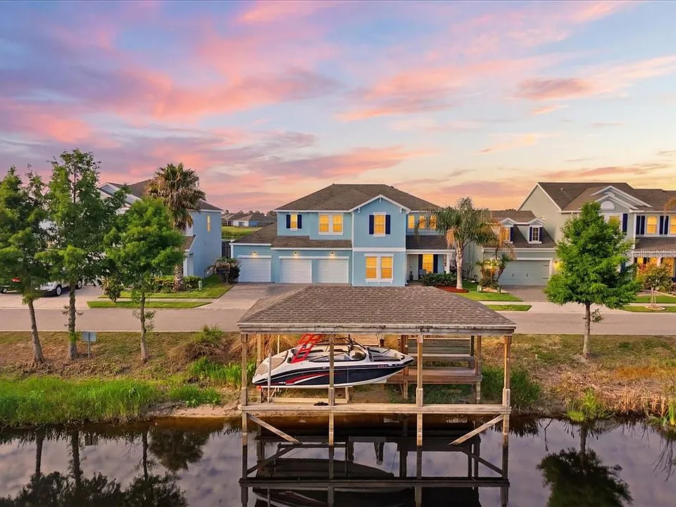 343 Blue Cypress Dr