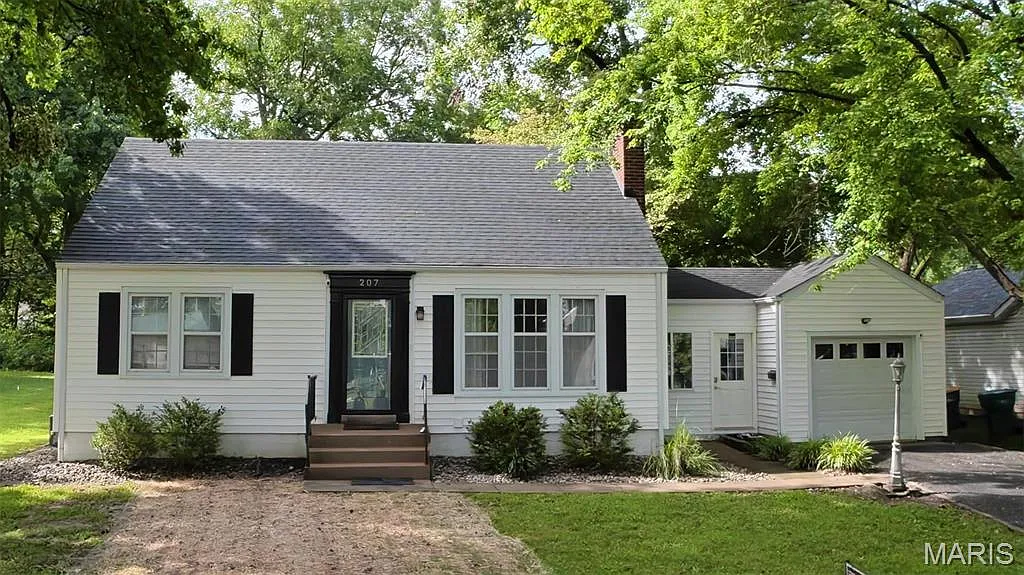 207 Marilyn Drive - 1 — Photo 1