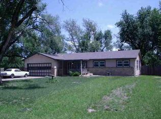 1215 N Sullivan Cir, Wichita, KS 67204