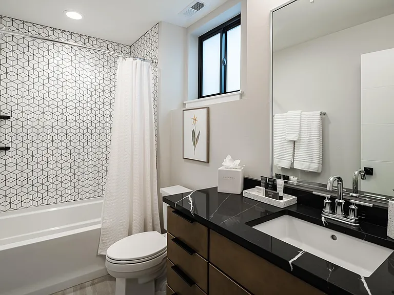 423 N Willson Ave — Photo 18