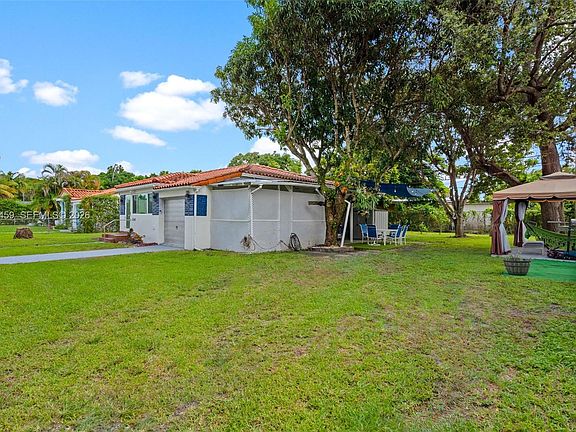 4th image of 5340 SW 5th St