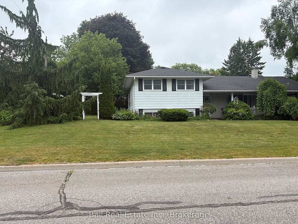 1st image of 220 Ireton St