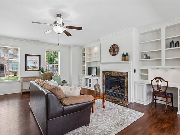 4th image of 243 S Village Sq