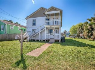 2117 Grover Ave, Galveston, TX 77551