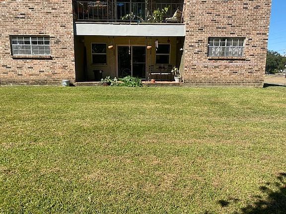 3rd image of 3121 Johnston St APT 121