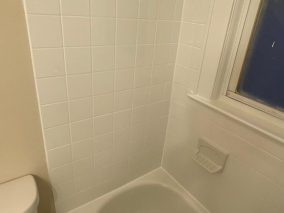 4th image of 28 N 12th St #3R