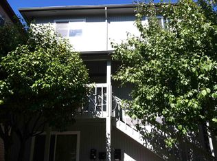 5027 Brooklyn Ave NE, Seattle, WA 98105