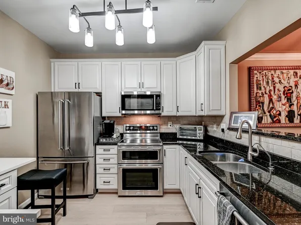 7301 Travertine Dr Unit 104, Baltimore, MD 21209