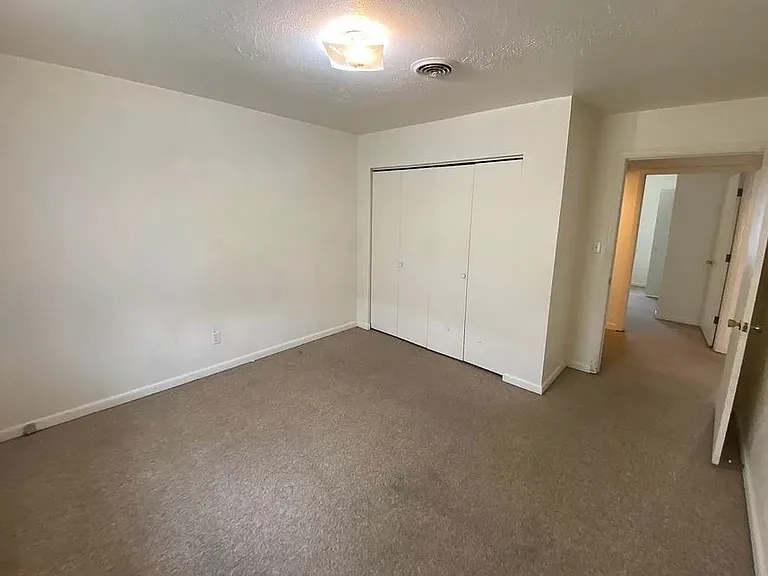 3104 William Dr #2 — Photo 8