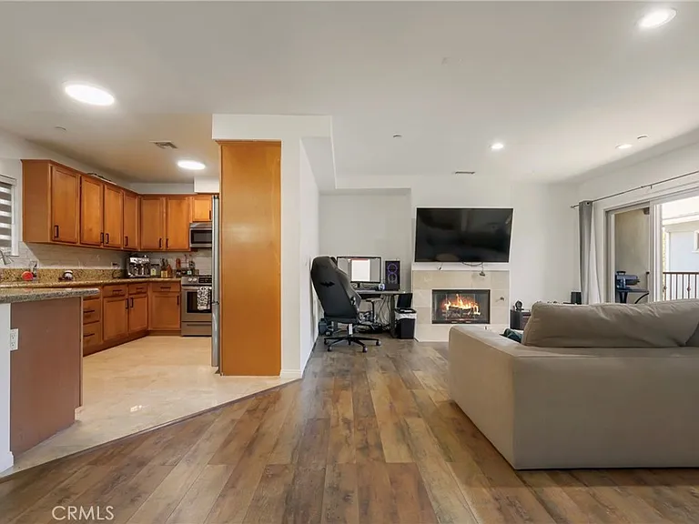1611 W 208th St #3 — Photo 7