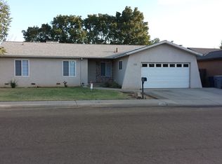 1498 Keats Ave, Clovis, CA 93611
