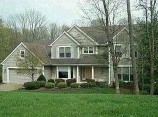 8917 Symmes Trace Ct, Loveland, OH 45140