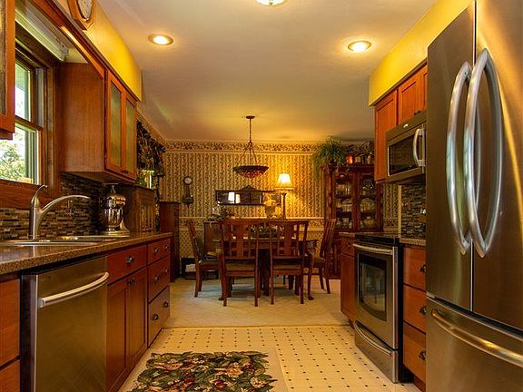 5th image of 922 Cherrywood Dr