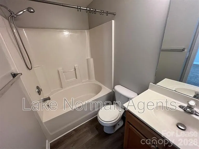 909 Rucker Cliff Dr — Photo 12