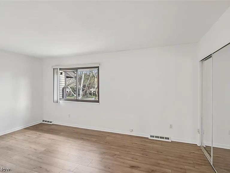 4473 Habersham Ln S — Photo 20