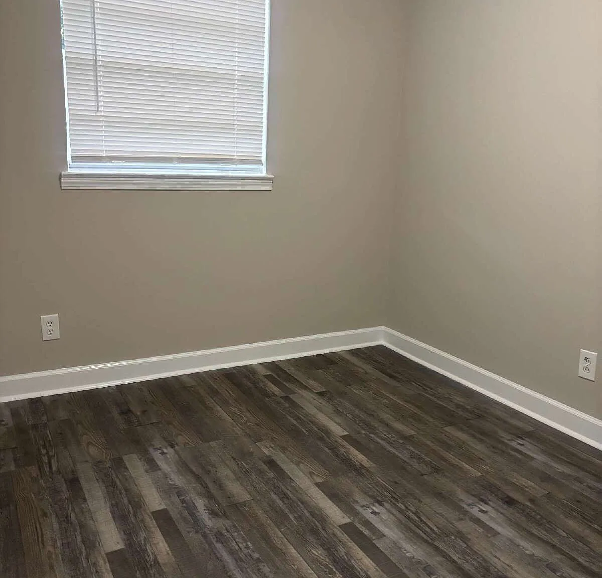3 bed, 2.0 bath, $1,350 — Photo 4