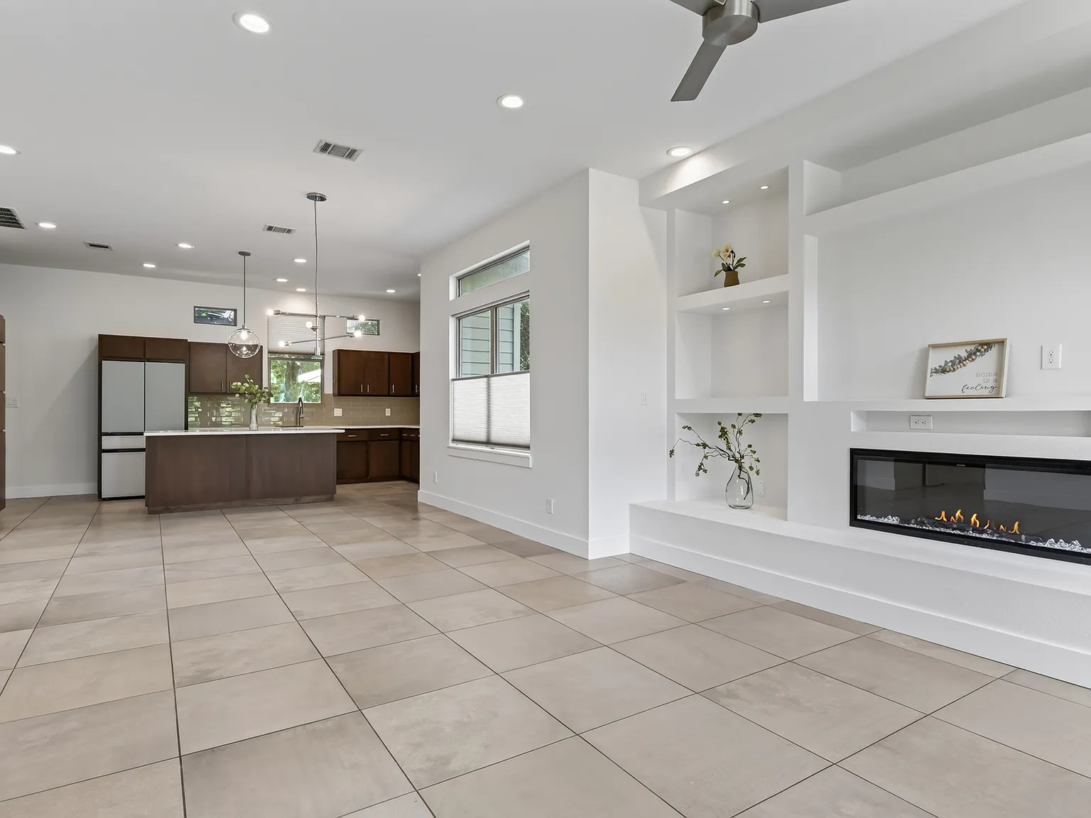 3 bed, 2.5 bath, 1862 sqft, $3,875 — Photo 3