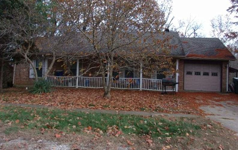 1st image of 1020 Hillcrest Dr