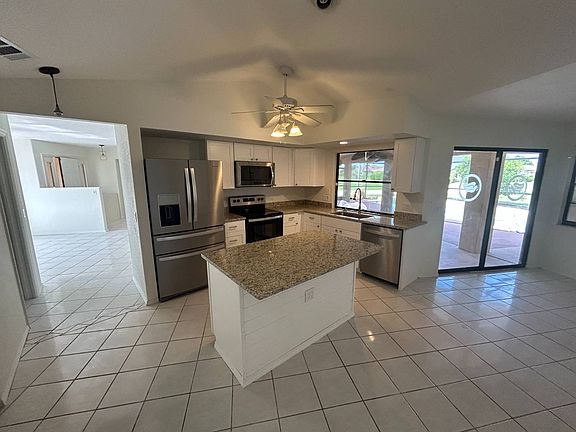 4th image of 2093 Rio De Janeiro Ave