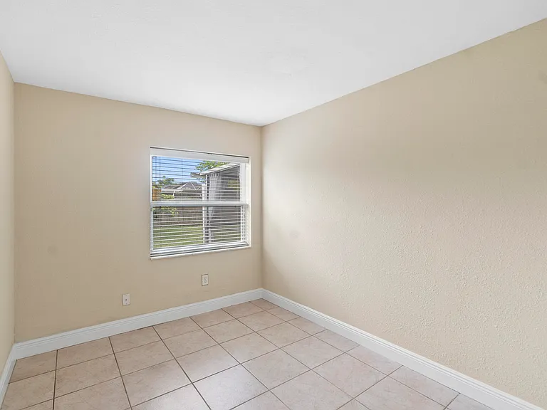 4784 Alfresco St — Photo 26