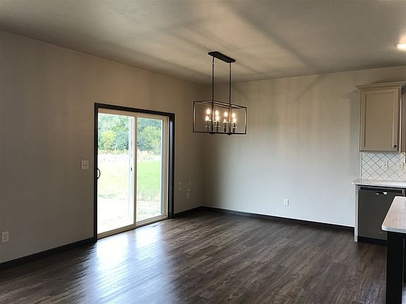 4th image of 4578 Trellis Dr