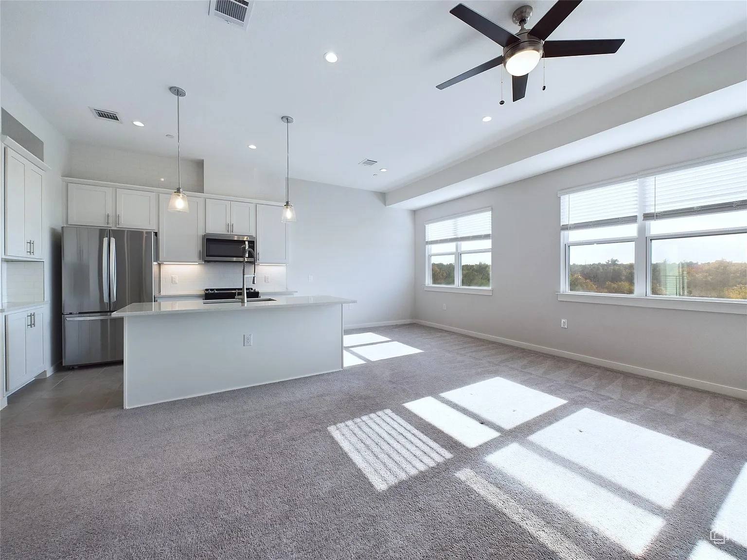 2 bed, 2.0 bath, 1441 sqft, $2,300 — Photo 3
