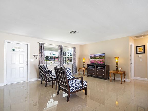 2nd image of 1733 Julie Tonia Dr