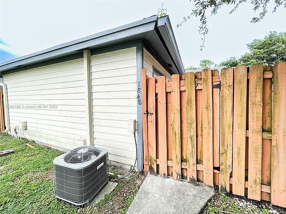 4th image of 1848 My Place Ln
