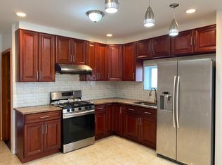 2040 Hobart Ave #1, Bronx, NY 10461