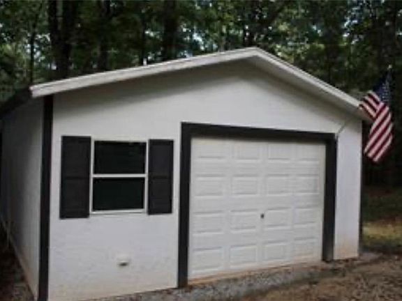 5th image of 576 Nichols Rd