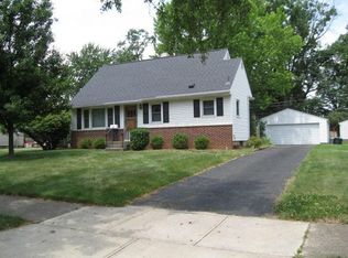 376 Potawatomi Dr, Westerville, OH 43081