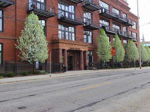 3rd image of 600 Broadway Ave NW APT 320