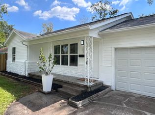 103 W Francis Ave, Baytown, TX 77520