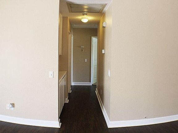 4th image of 1004 W 57th St