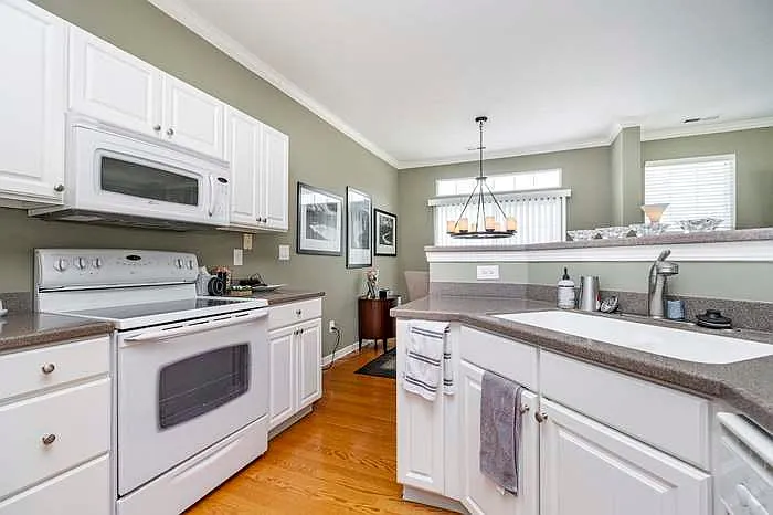 10899 Perry Pear Dr — Photo 14