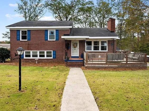 111 Pinehaven Dr #B, Ninety Six, SC 29666