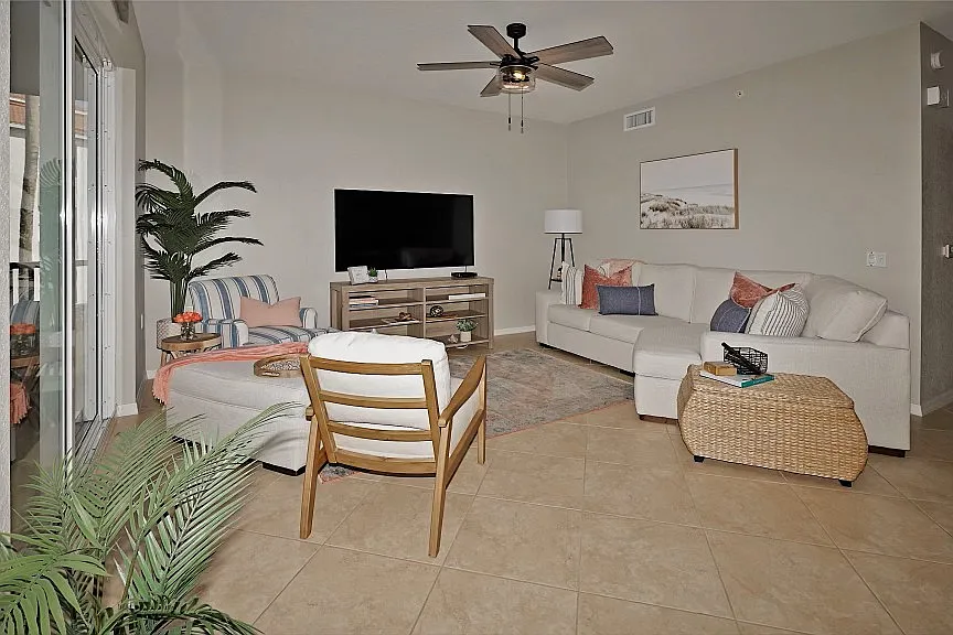 10349 Heritage Bay Blvd — Photo 2