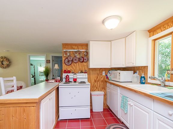 5th image of 19 Beechwood Ave