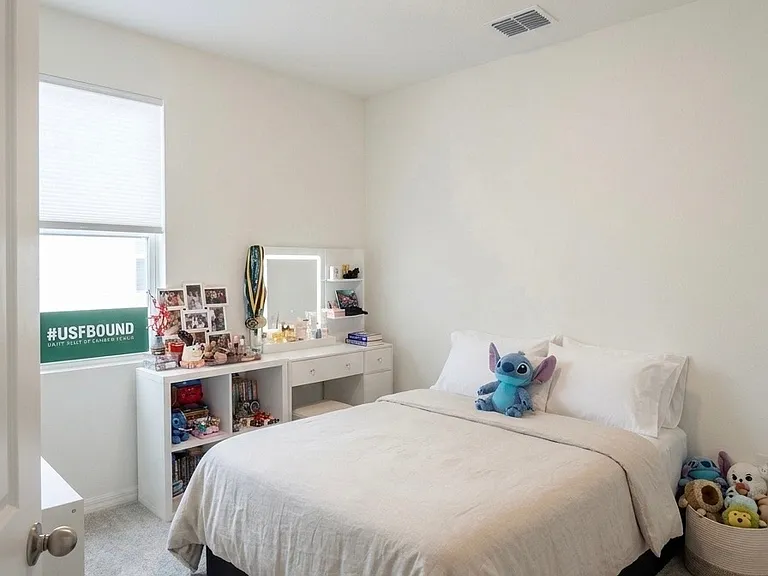 Room # 2 / Full Mattress / Vanity organizer