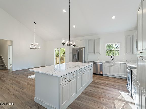 4th image of 1102 Stillwell Dr Lot 4R2