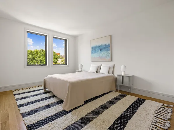 966 Bergen Street image 27 of 34